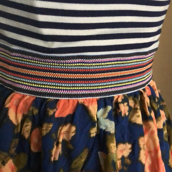 Cute comfy strapless dress - Picture 2 of 4